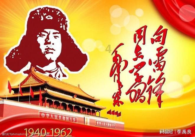 铭记英雄！19年来王伟墓前鲜花不断，今年有人送来一架歼20模型